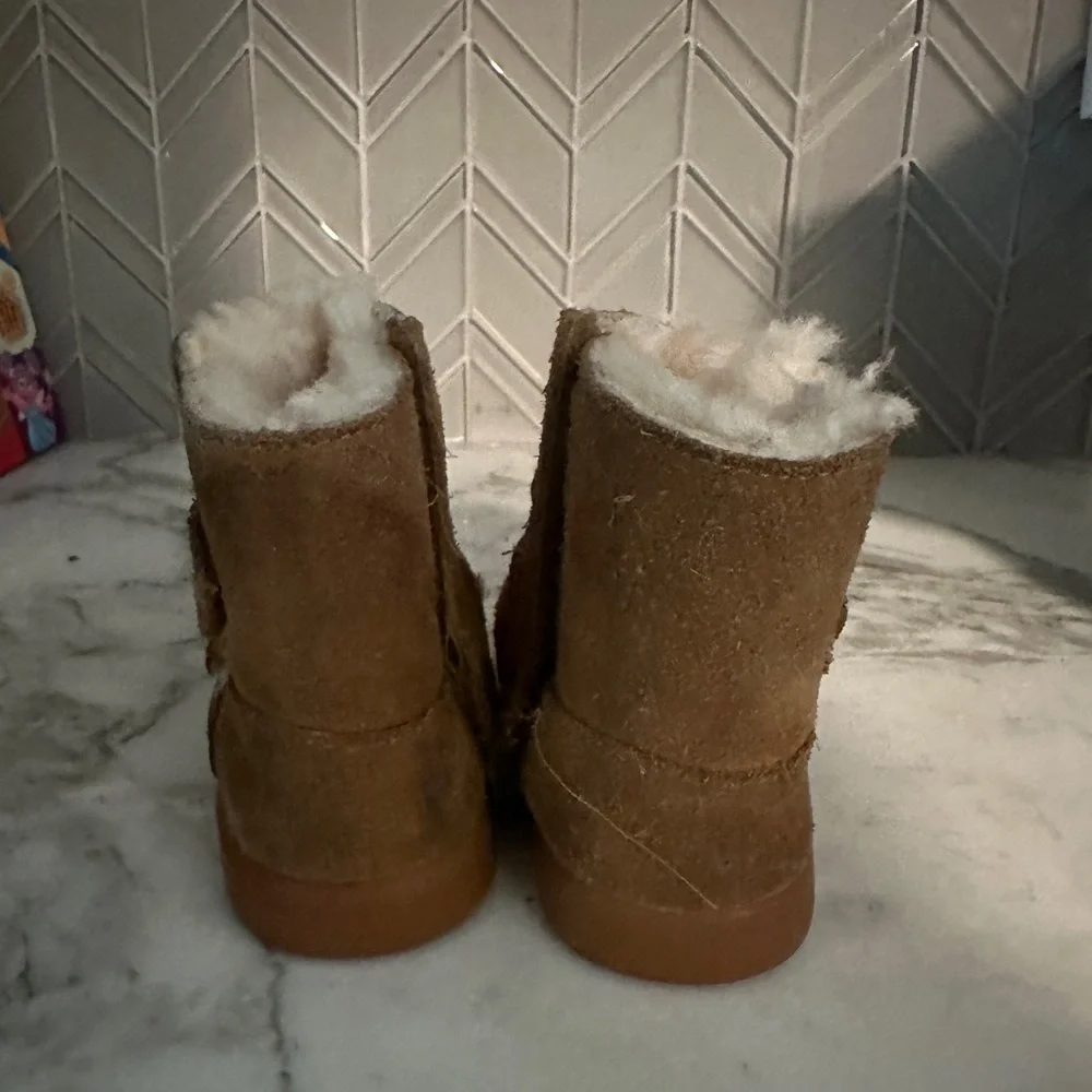 $18 ADD ON ugg‎ boots toddler uggs 6c Zara Janie and Jack Baby Gap Old Navy